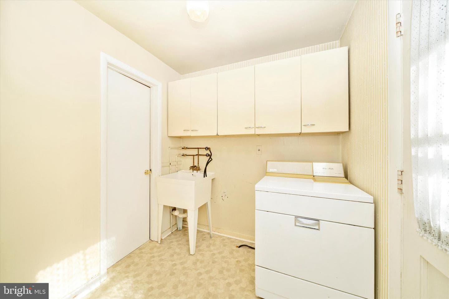10812 Lombardy Road photo 23