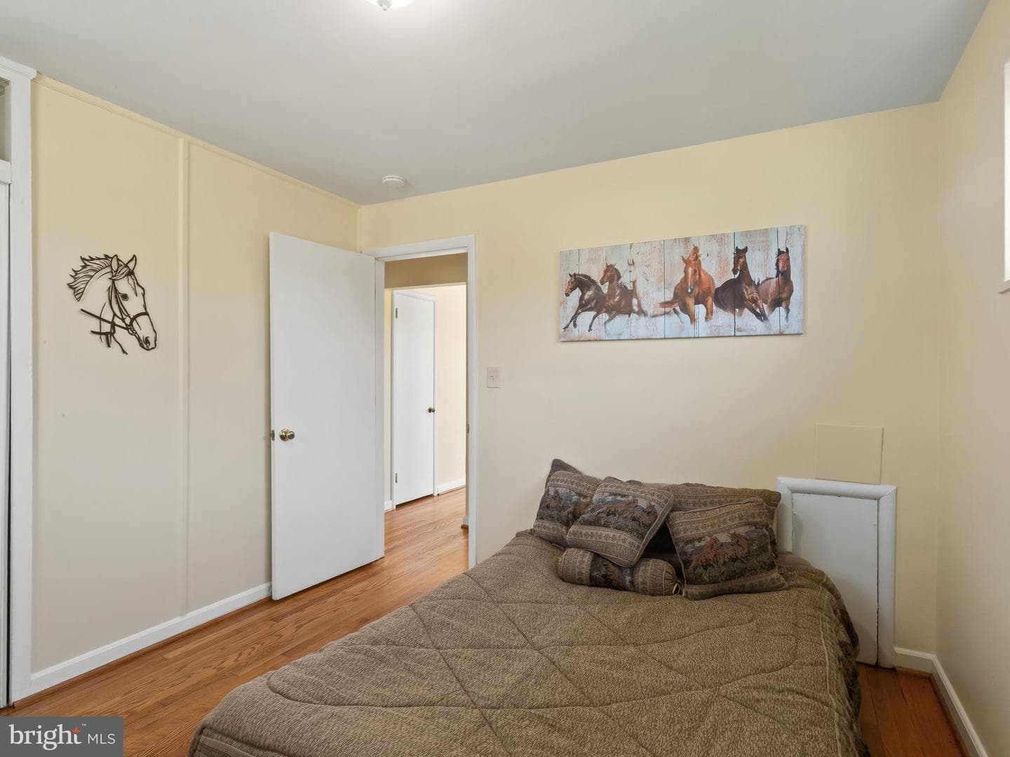 3405 Fredale Street photo 14