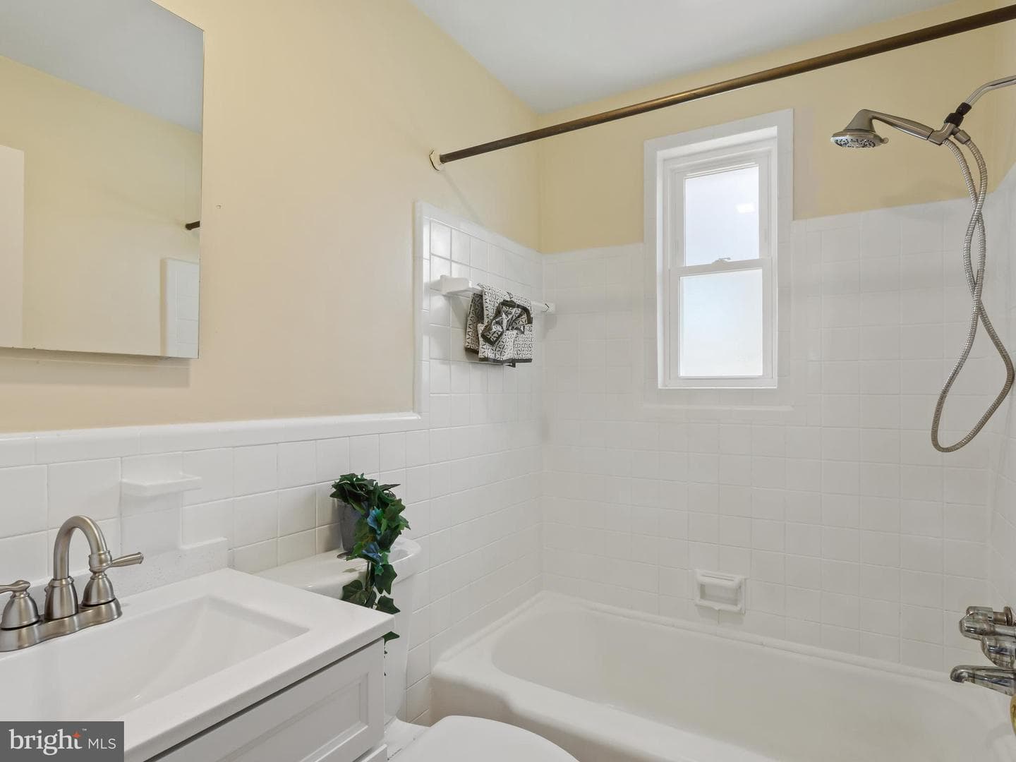 3405 Fredale Street photo 17
