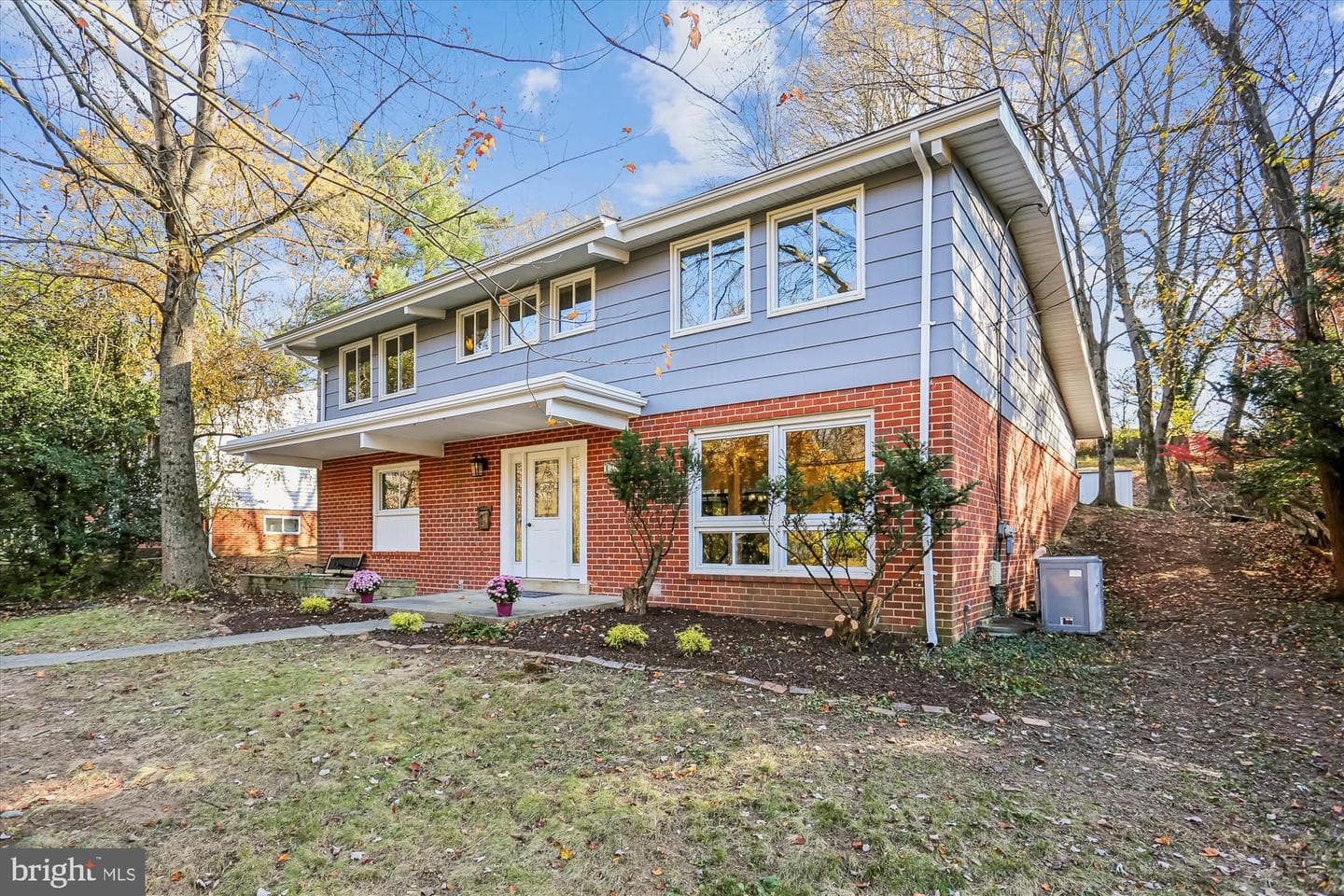 420 Lamberton Drive photo 2
