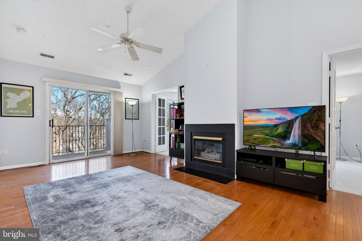 10007 Vanderbilt Circle #14 photo 6
