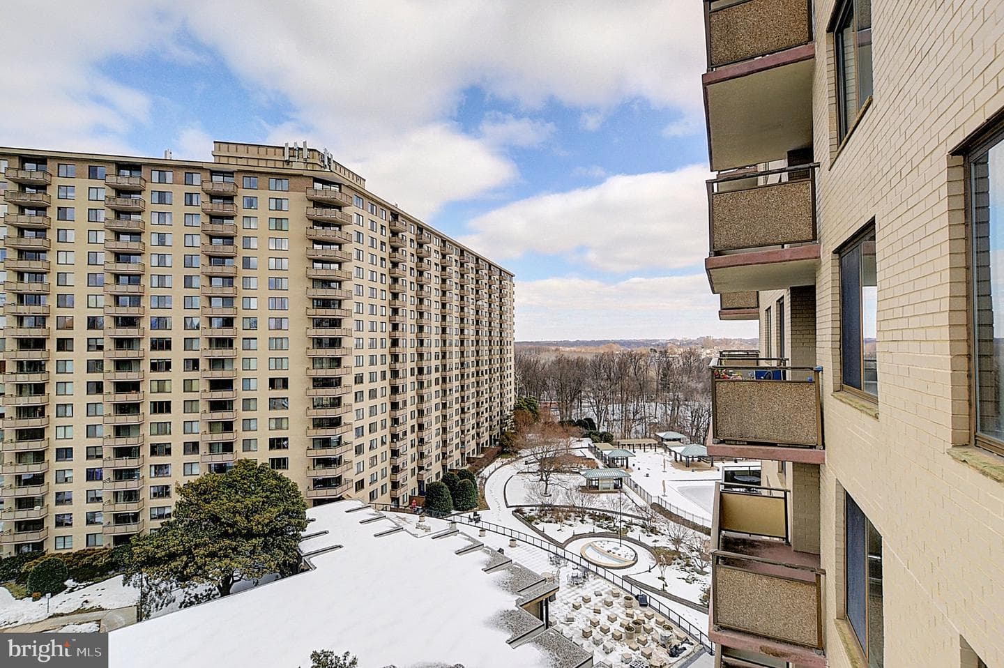 5225 Pooks Hill Road #1005s photo 11
