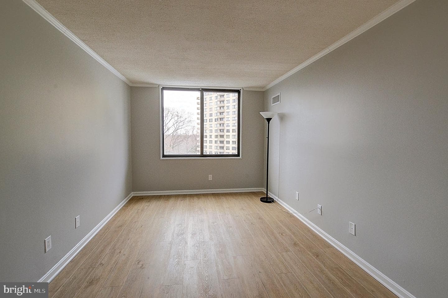 5225 Pooks Hill Road #1005s photo 2