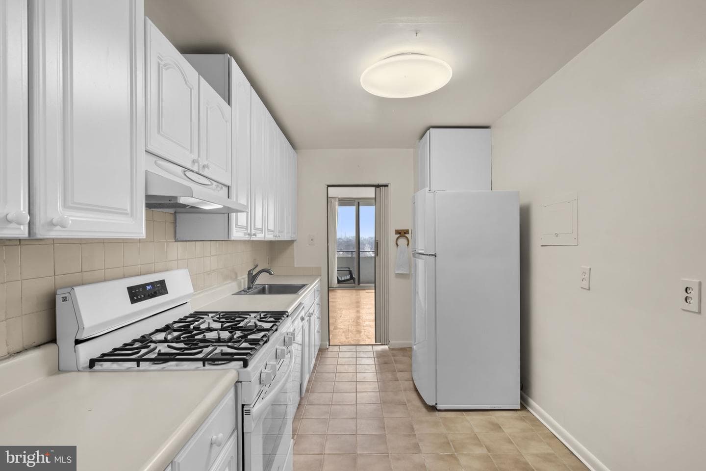 5101 River Road #1702 photo 11