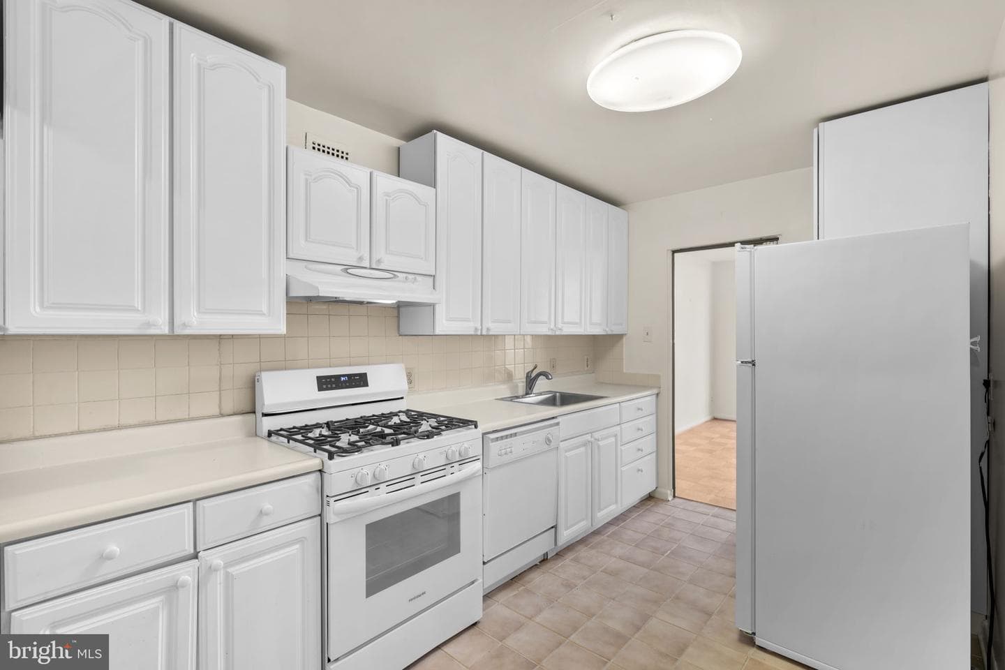5101 River Road #1702 photo 12