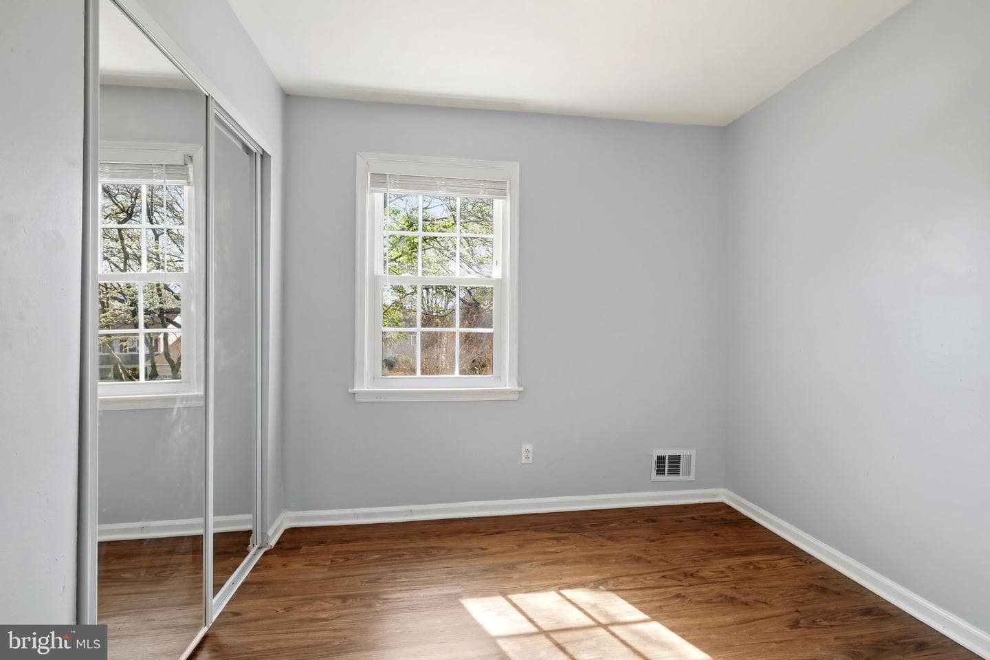 11300 Freas Drive photo 23