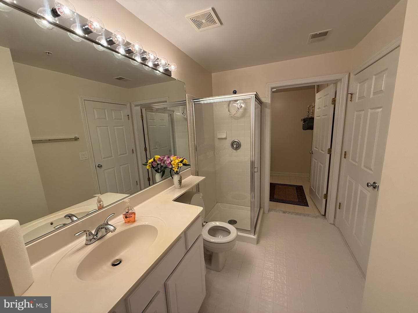 115 Timberbrook Lane #101 photo 17