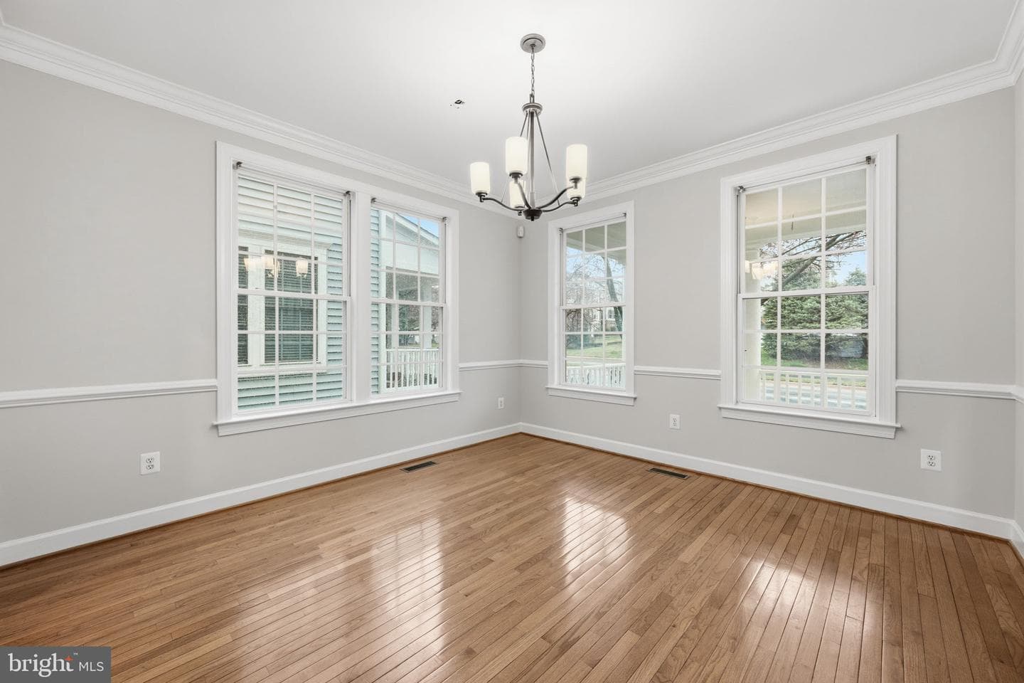 1004 Gaither Road photo 13
