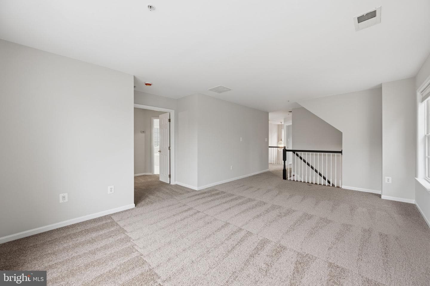 1004 Gaither Road photo 17