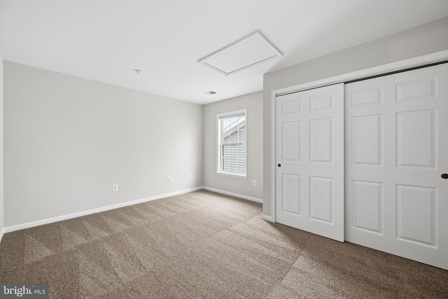 1004 Gaither Road photo 29