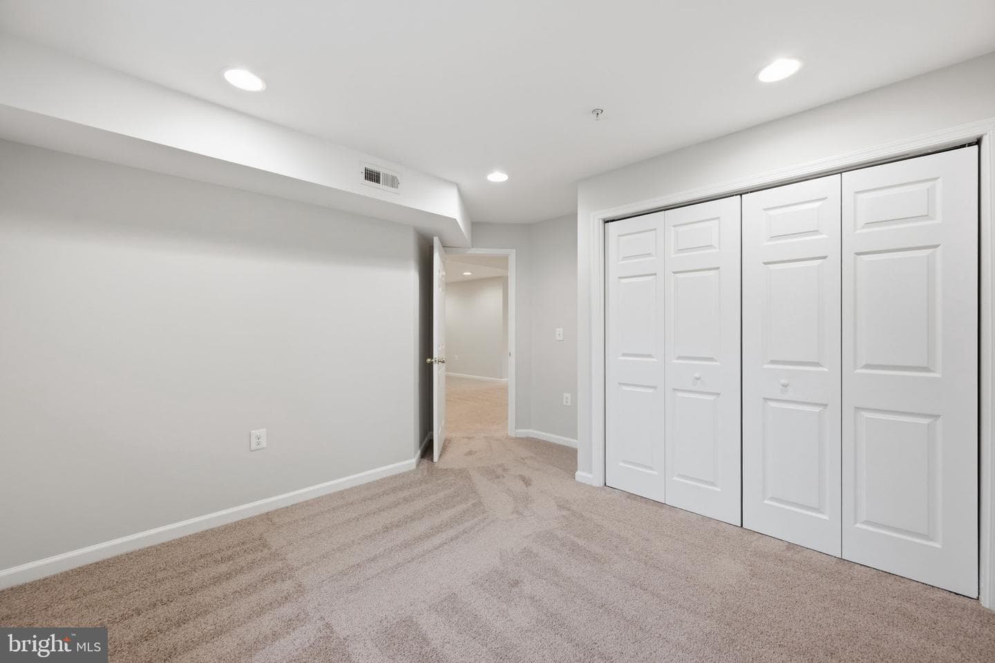 1004 Gaither Road photo 34