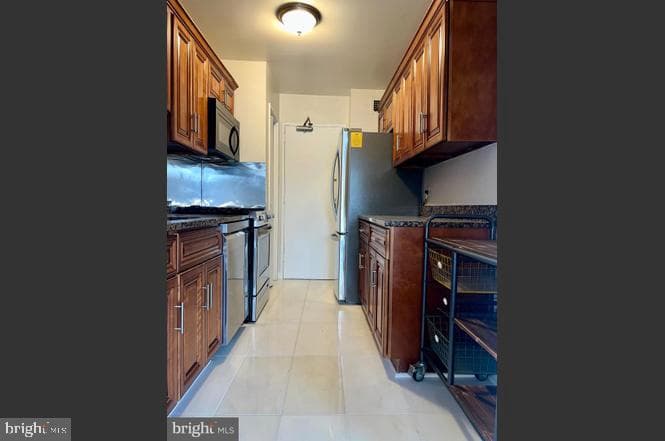 1900 Lyttonsville Road #717 photo 11