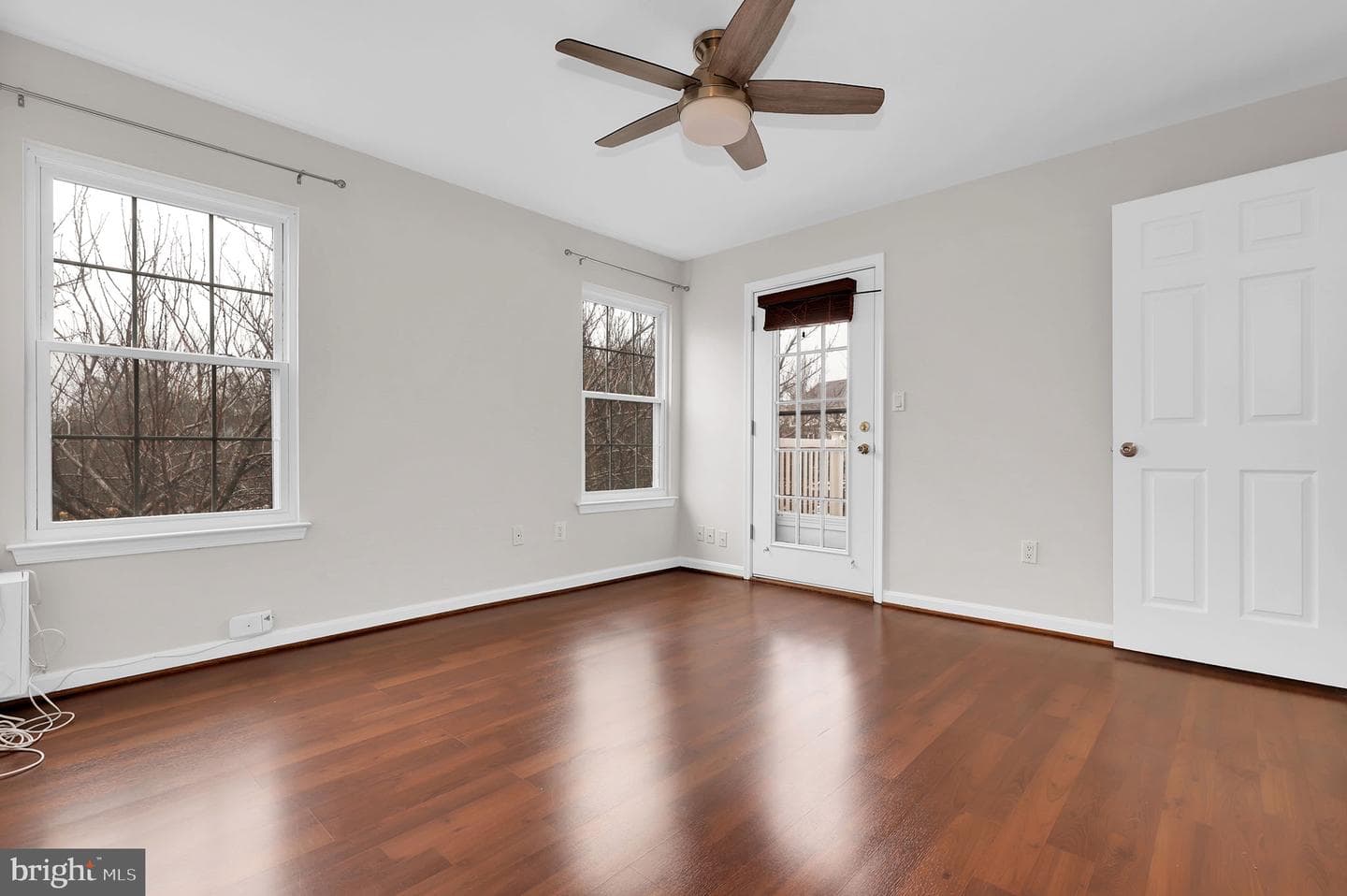 913 Hillside Lake Terrace #413 photo 13