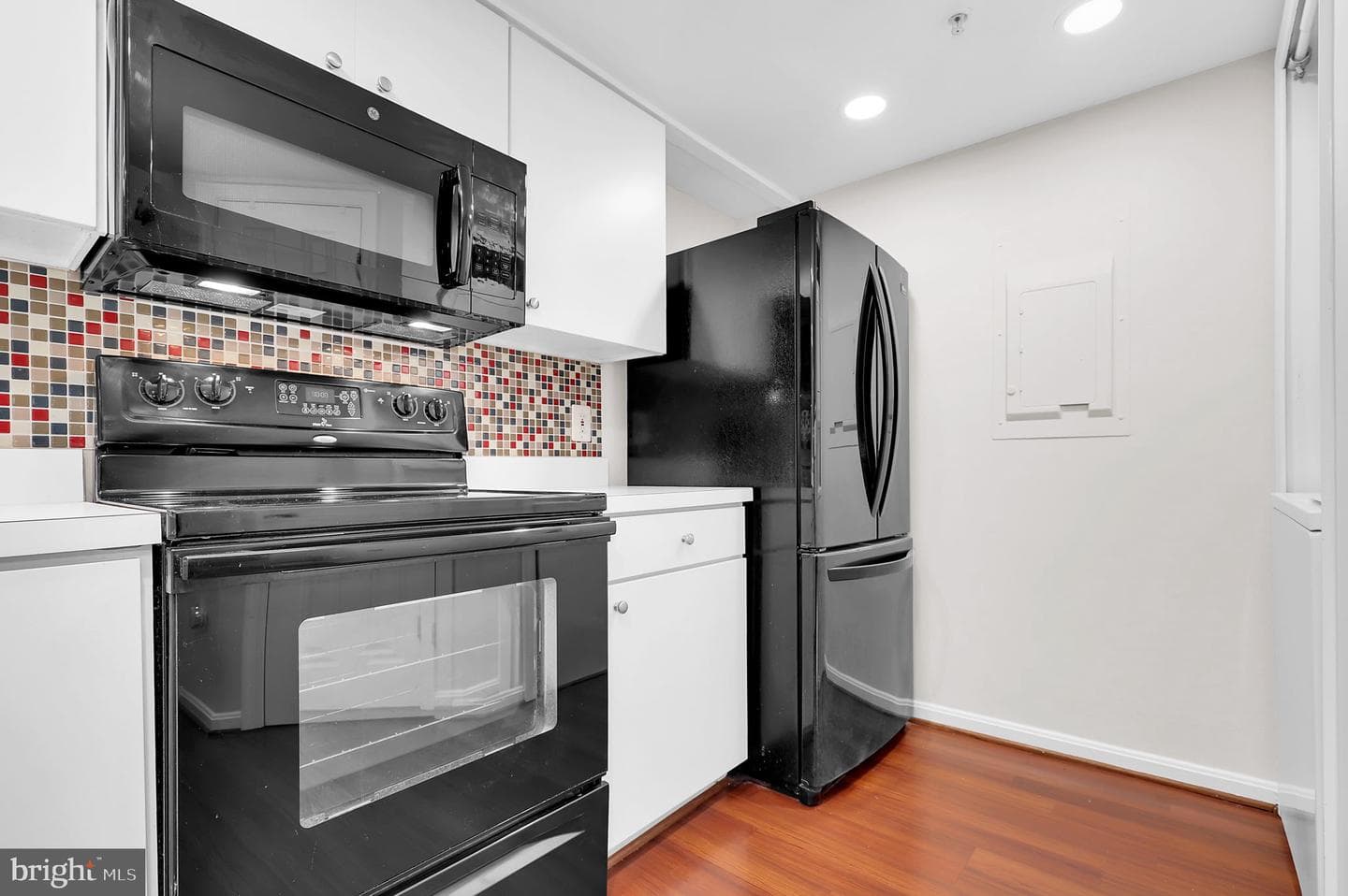 913 Hillside Lake Terrace #413 photo 9