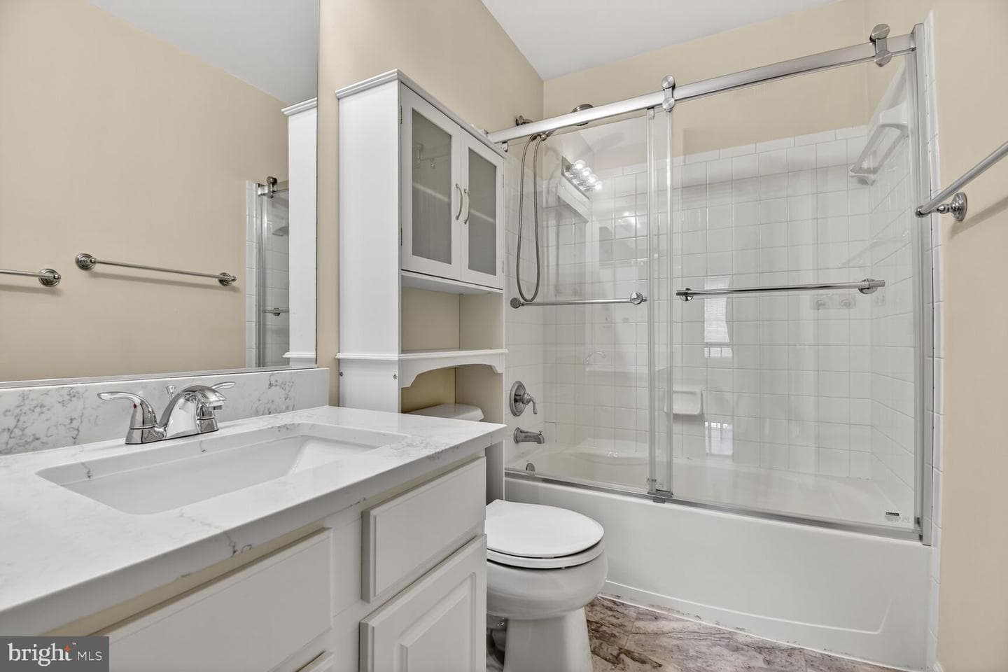 19234 Golden Meadow Drive photo 10