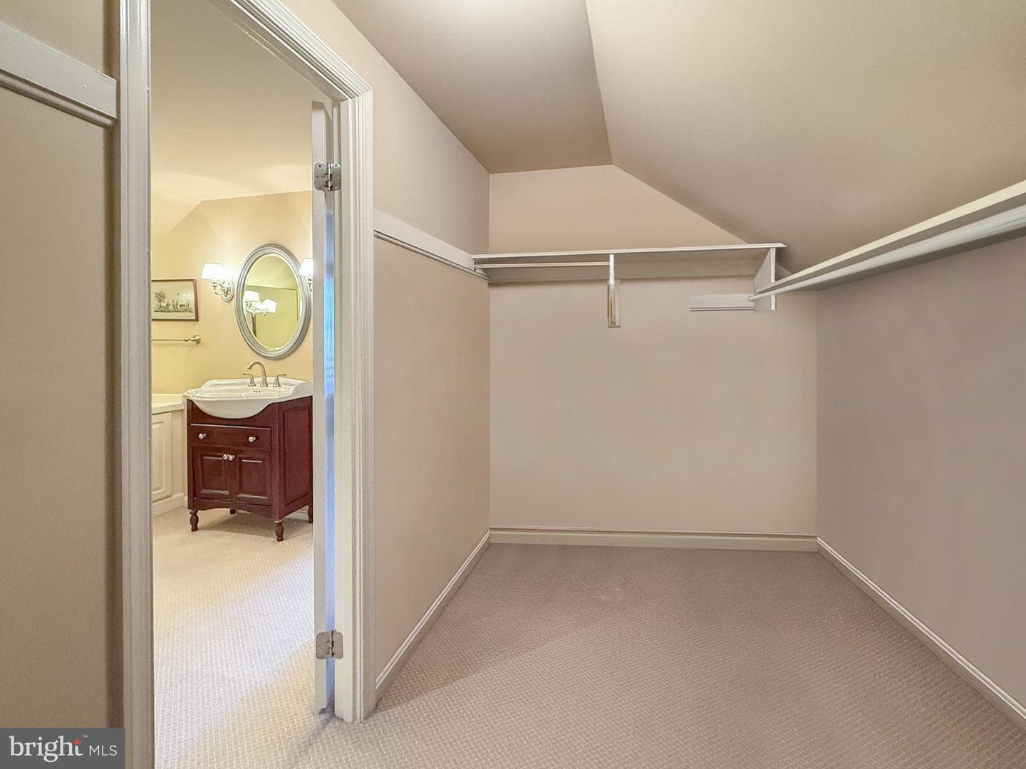 11300 Rolling House Road photo 27