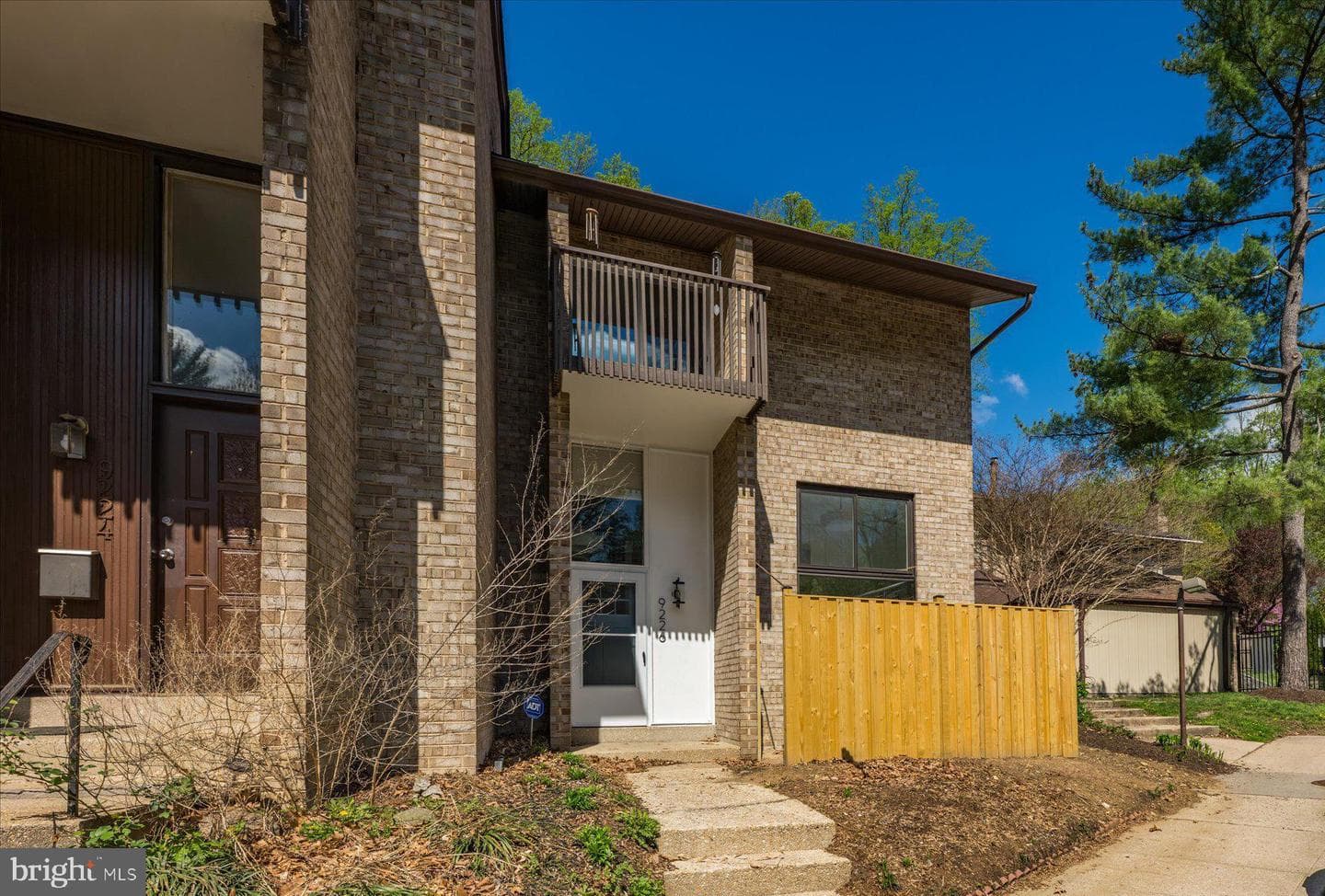 9226 Three Oaks Drive photo 2