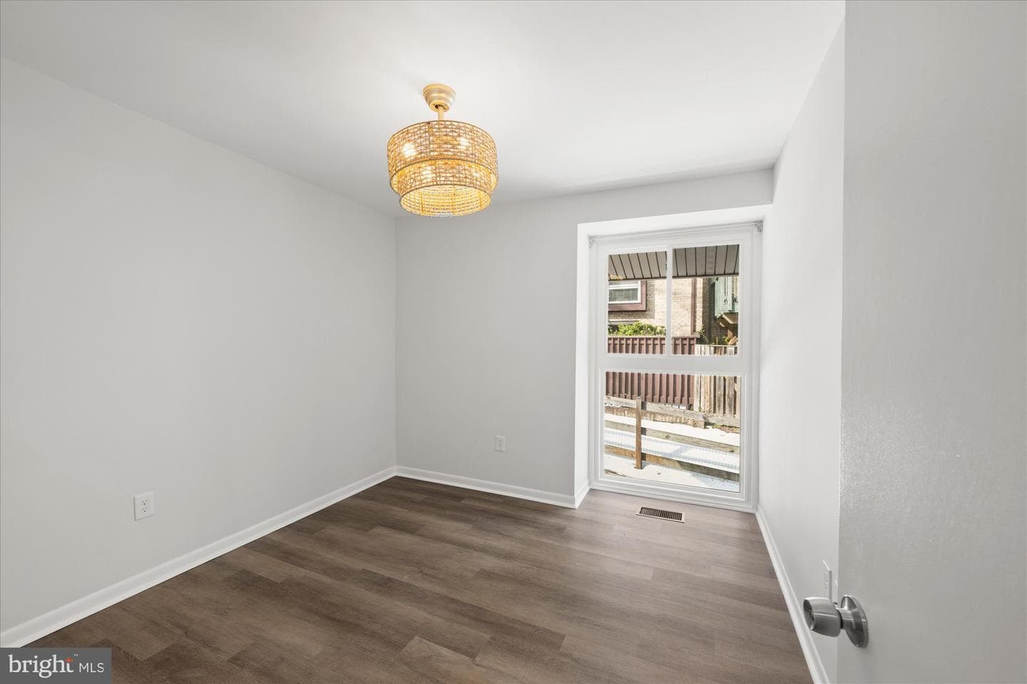 9226 Three Oaks Drive photo 29