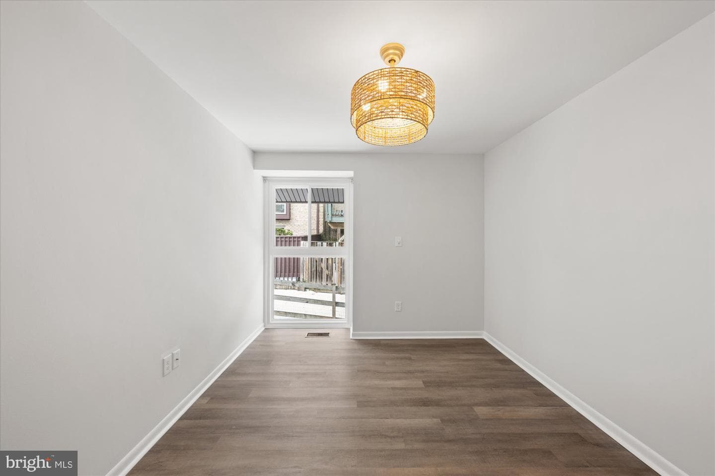 9226 Three Oaks Drive photo 32