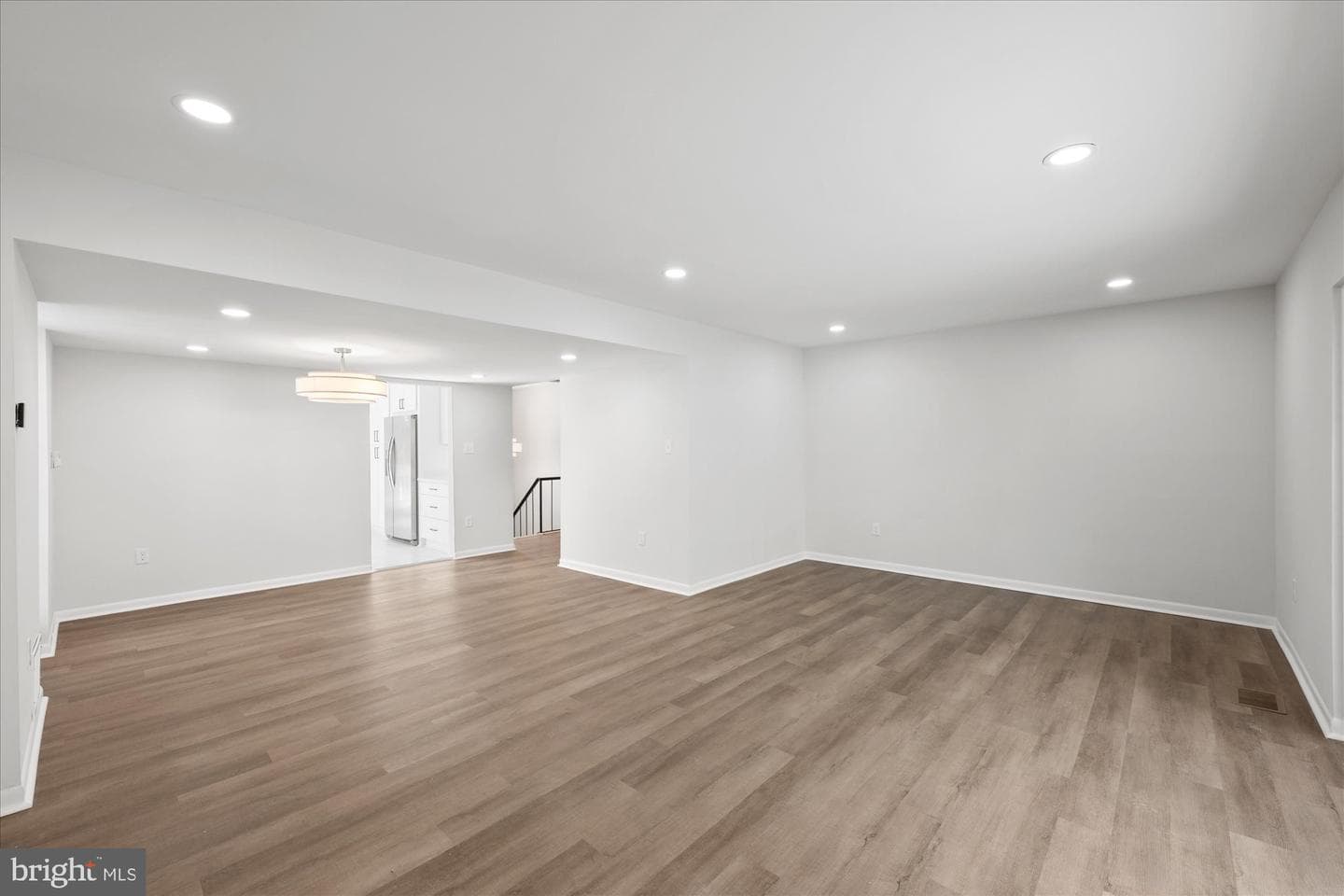 9226 Three Oaks Drive photo 9