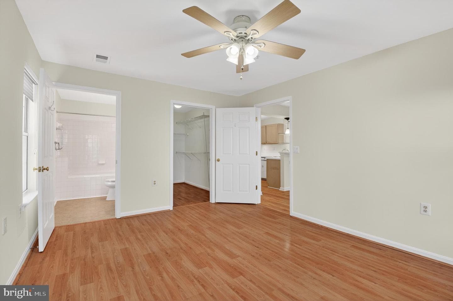 18101 Cloppers Mill Terrace photo 17