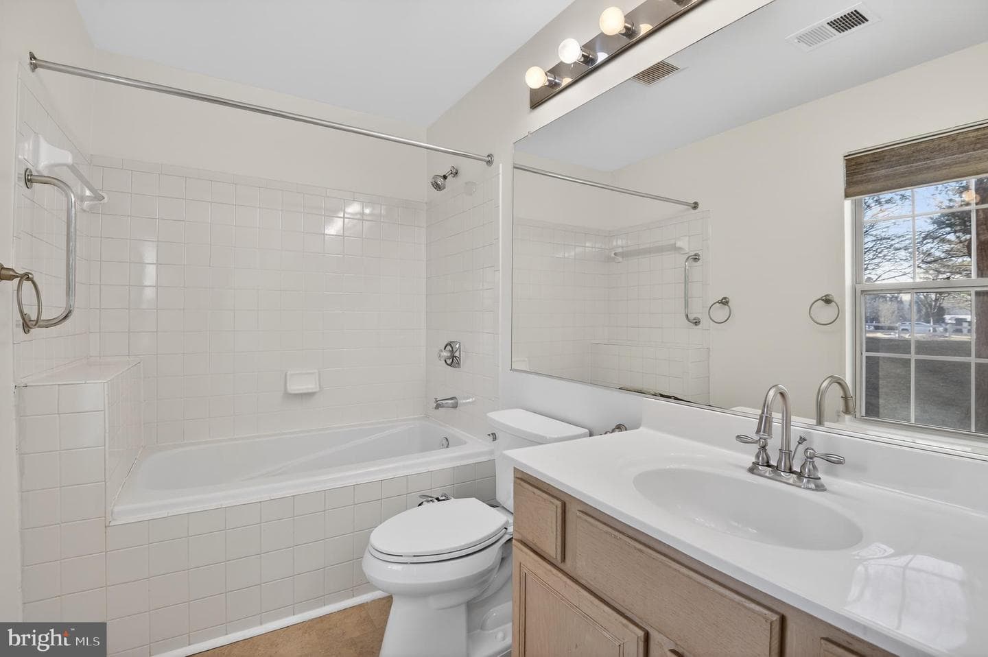 18101 Cloppers Mill Terrace photo 18