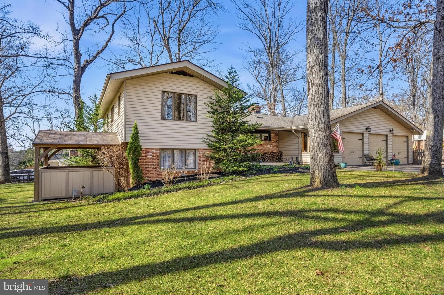 18900 Woodway Drive photo 4