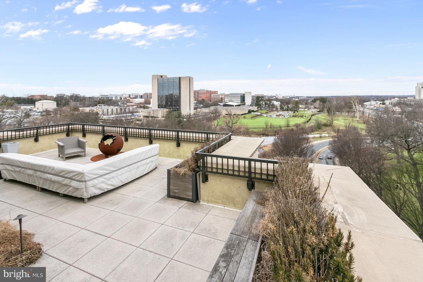 8302 Woodmont Avenue #ph 900 photo 16