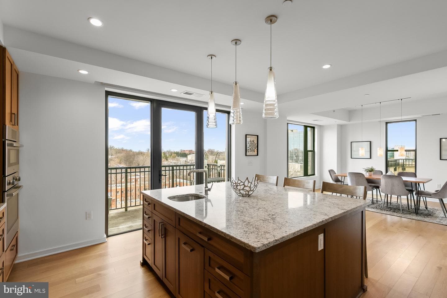 8302 Woodmont Avenue #ph 900 photo 25