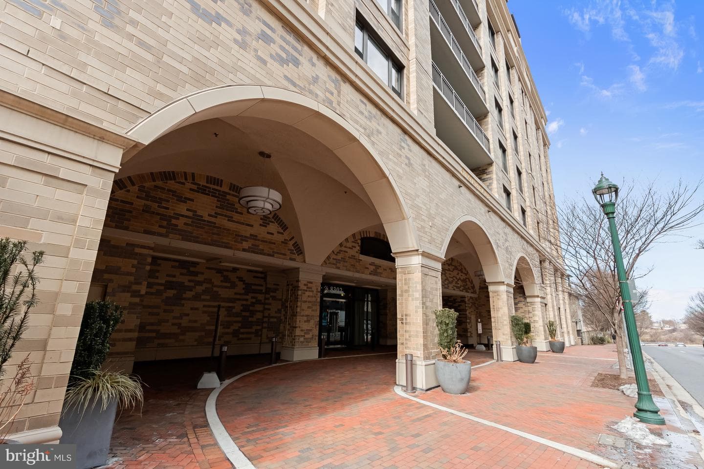 8302 Woodmont Avenue #ph 900 photo 3