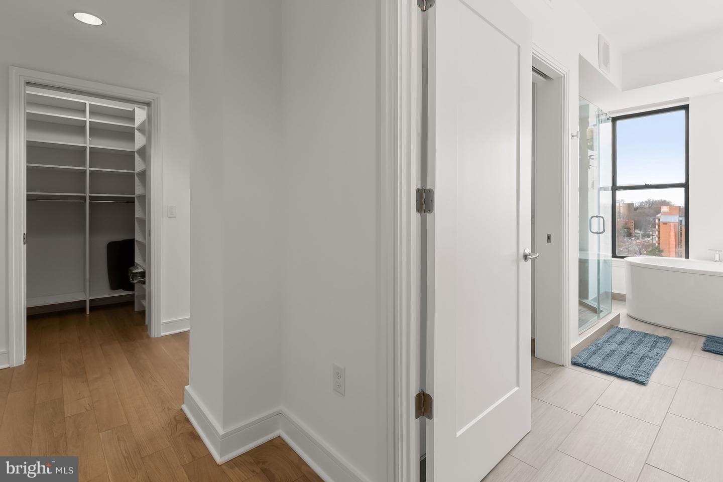 8302 Woodmont Avenue #ph 900 photo 31