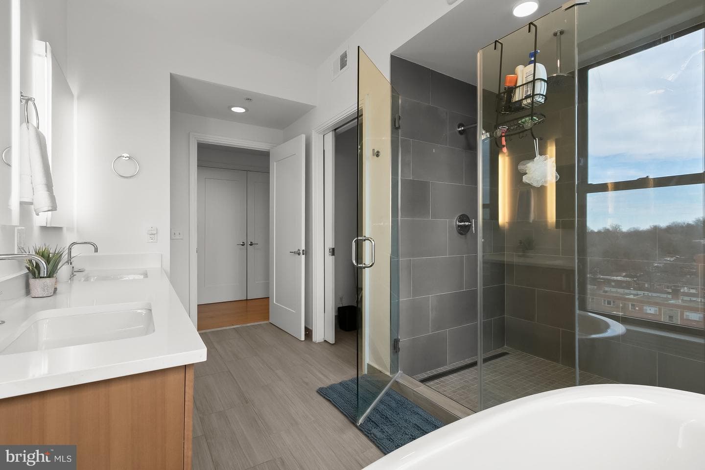 8302 Woodmont Avenue #ph 900 photo 33