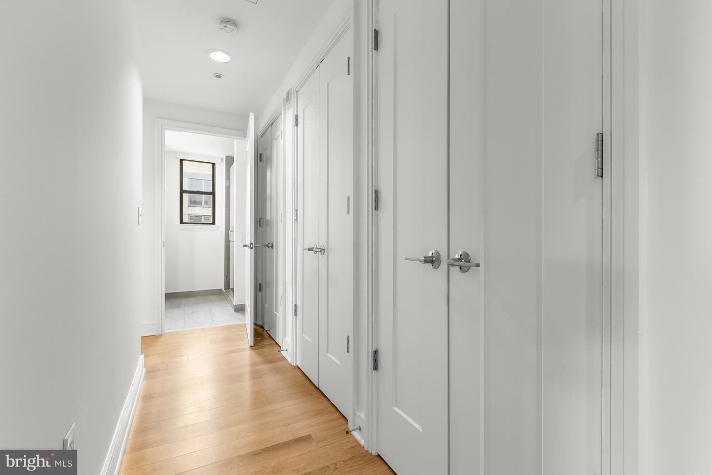 8302 Woodmont Avenue #ph 900 photo 36