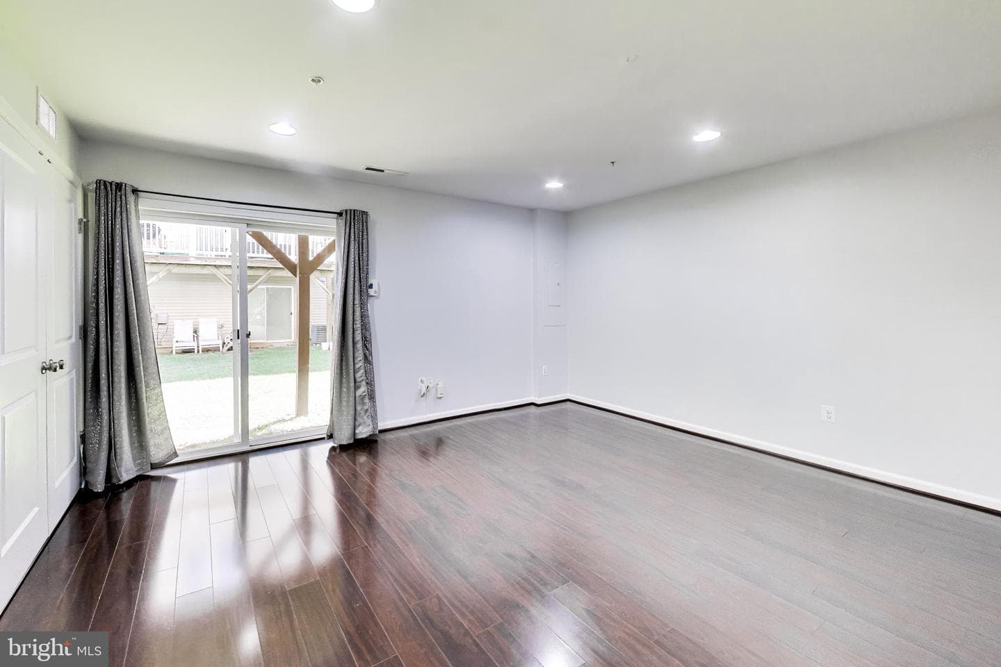 13214 Getty Lane photo 3