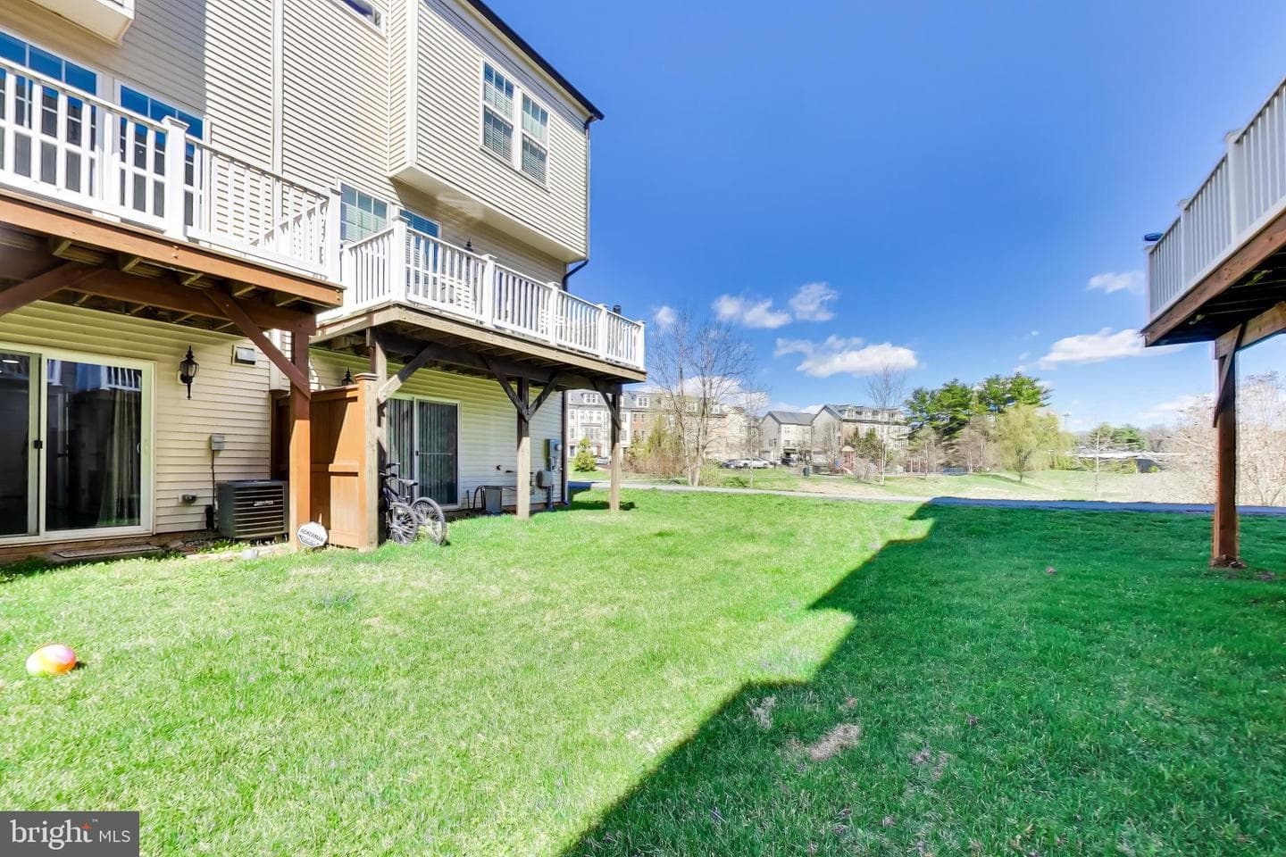 13214 Getty Lane photo 34