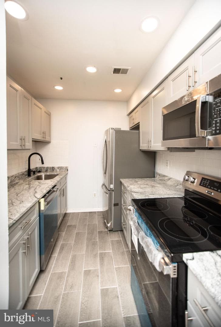 13408 Shady Knoll Drive #308 photo 10