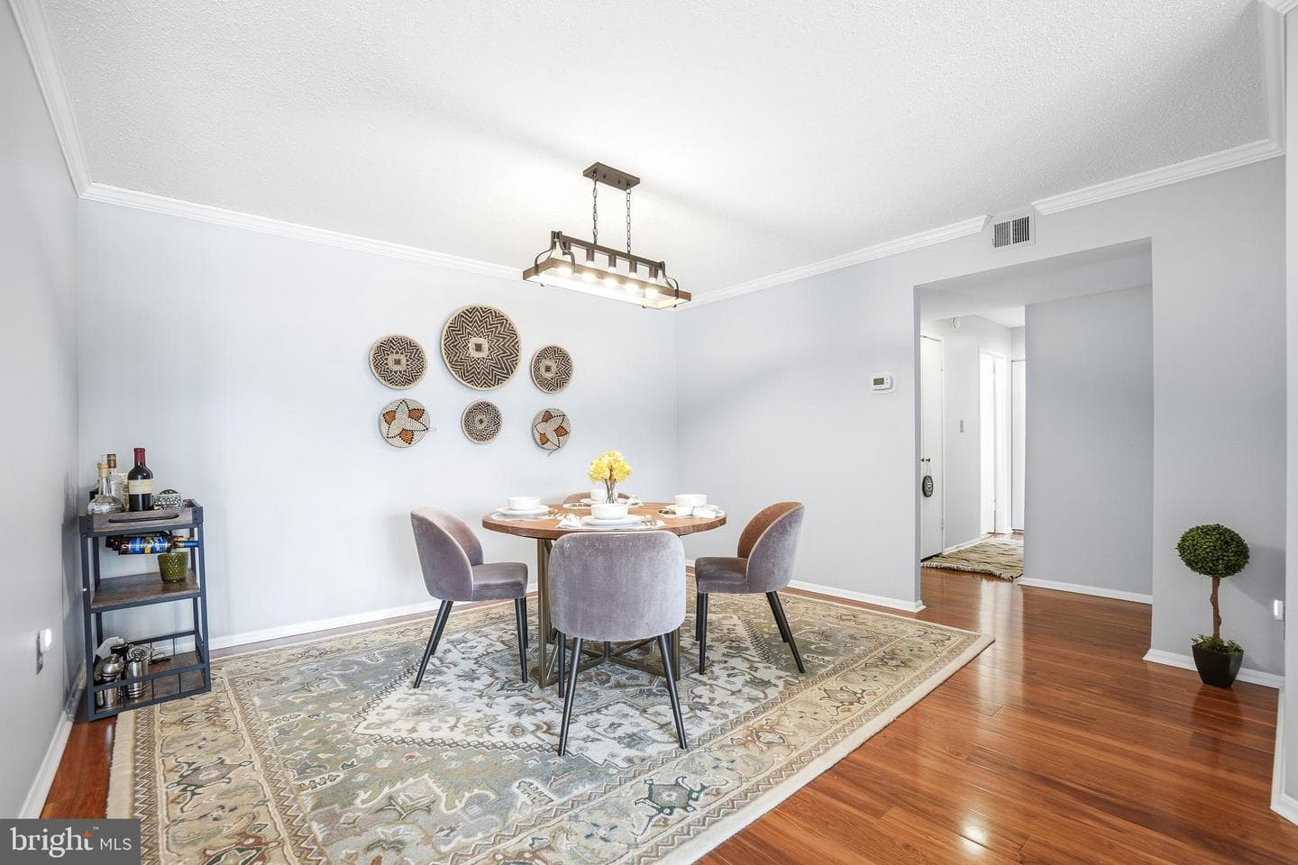 15100 Interlachen Drive #4-407 photo 9
