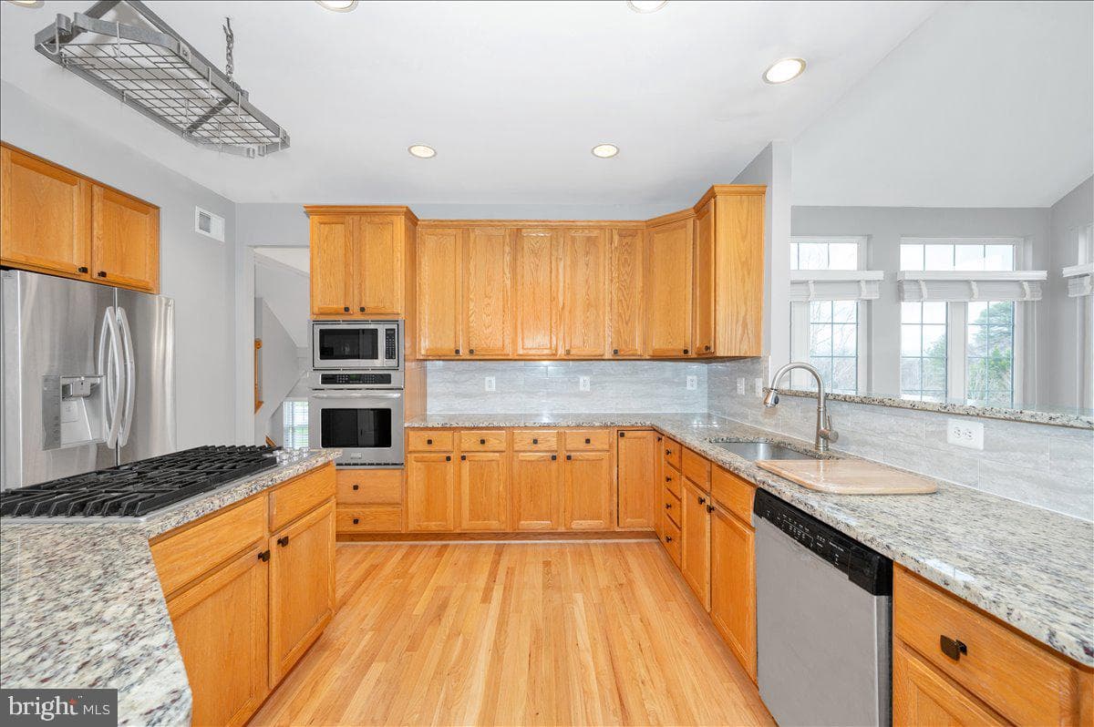 2800 Abbey Manor Circle photo 15
