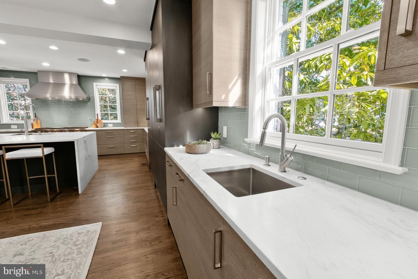 4806 Newport Avenue photo 28