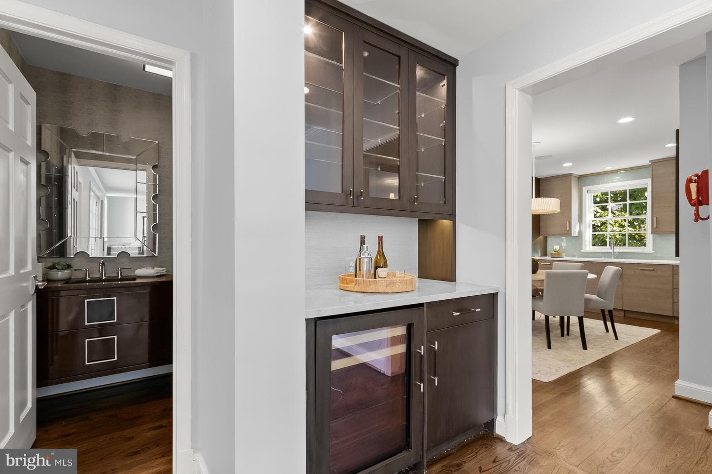 4806 Newport Avenue photo 38
