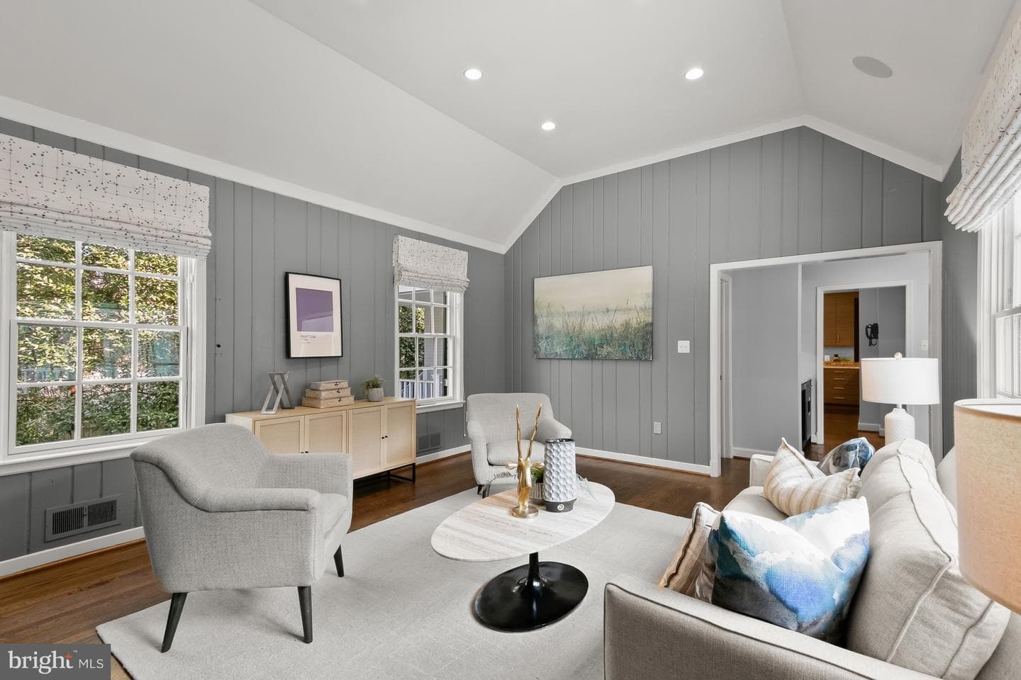 4806 Newport Avenue photo 43