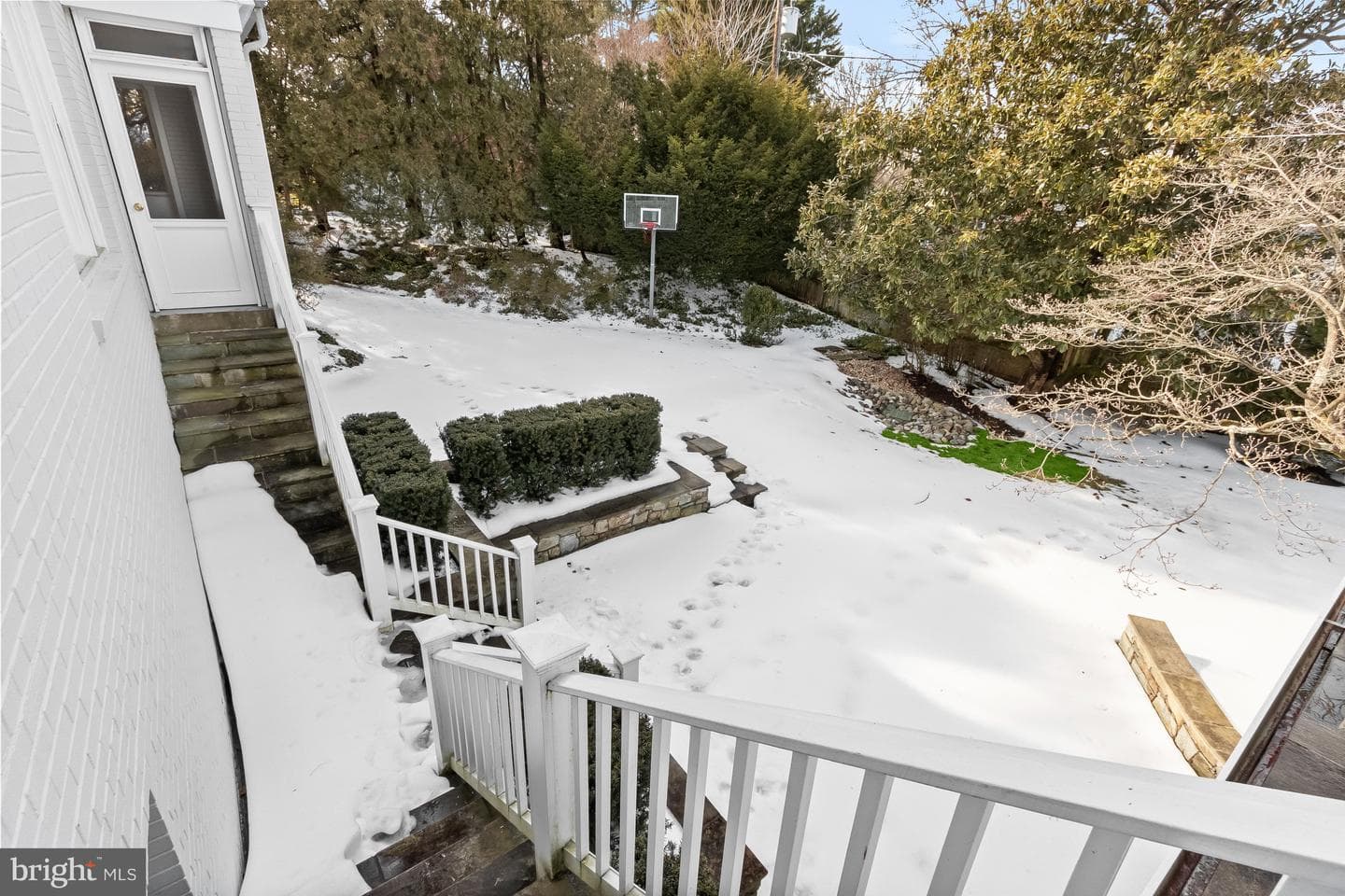 4806 Newport Avenue photo 99