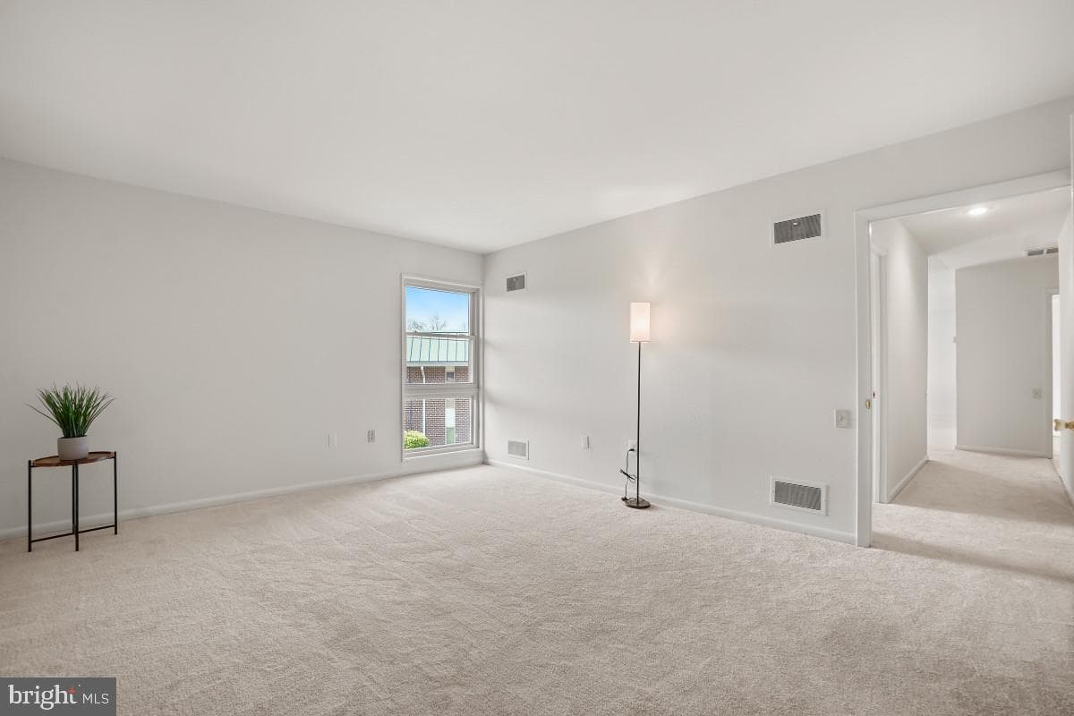 3350 Gleneagles Drive #70-2b photo 5