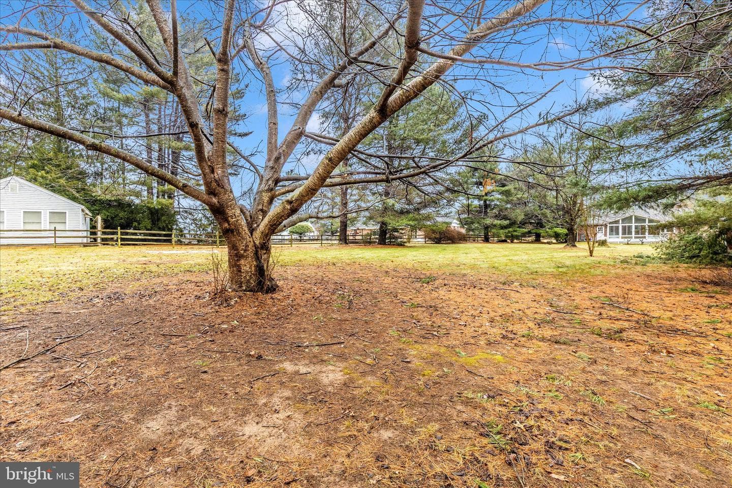 9811 Watkins Road photo 46