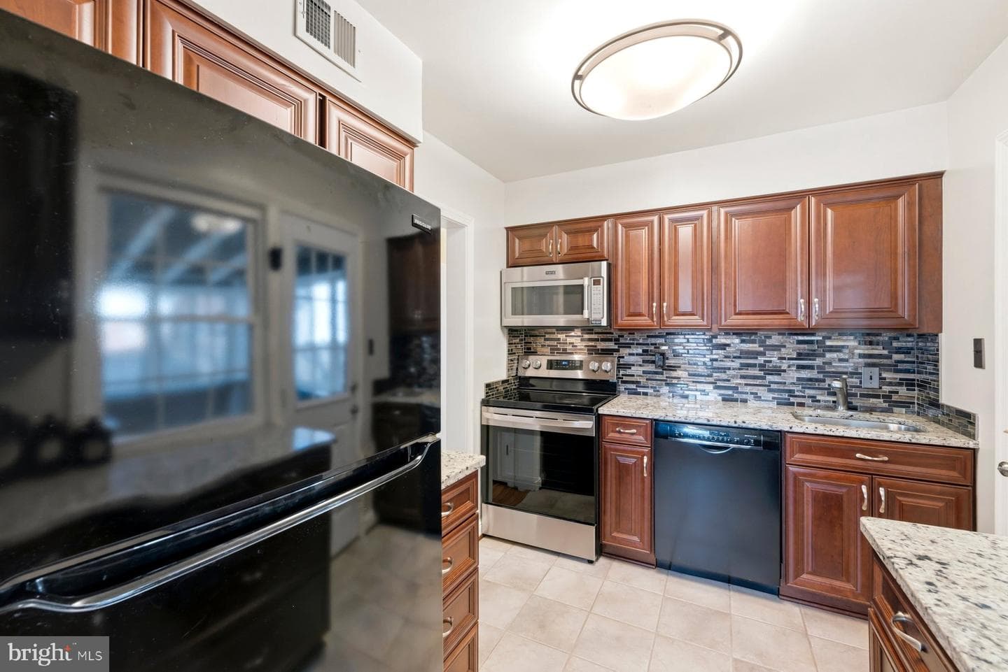 9225 Villa Drive photo 12