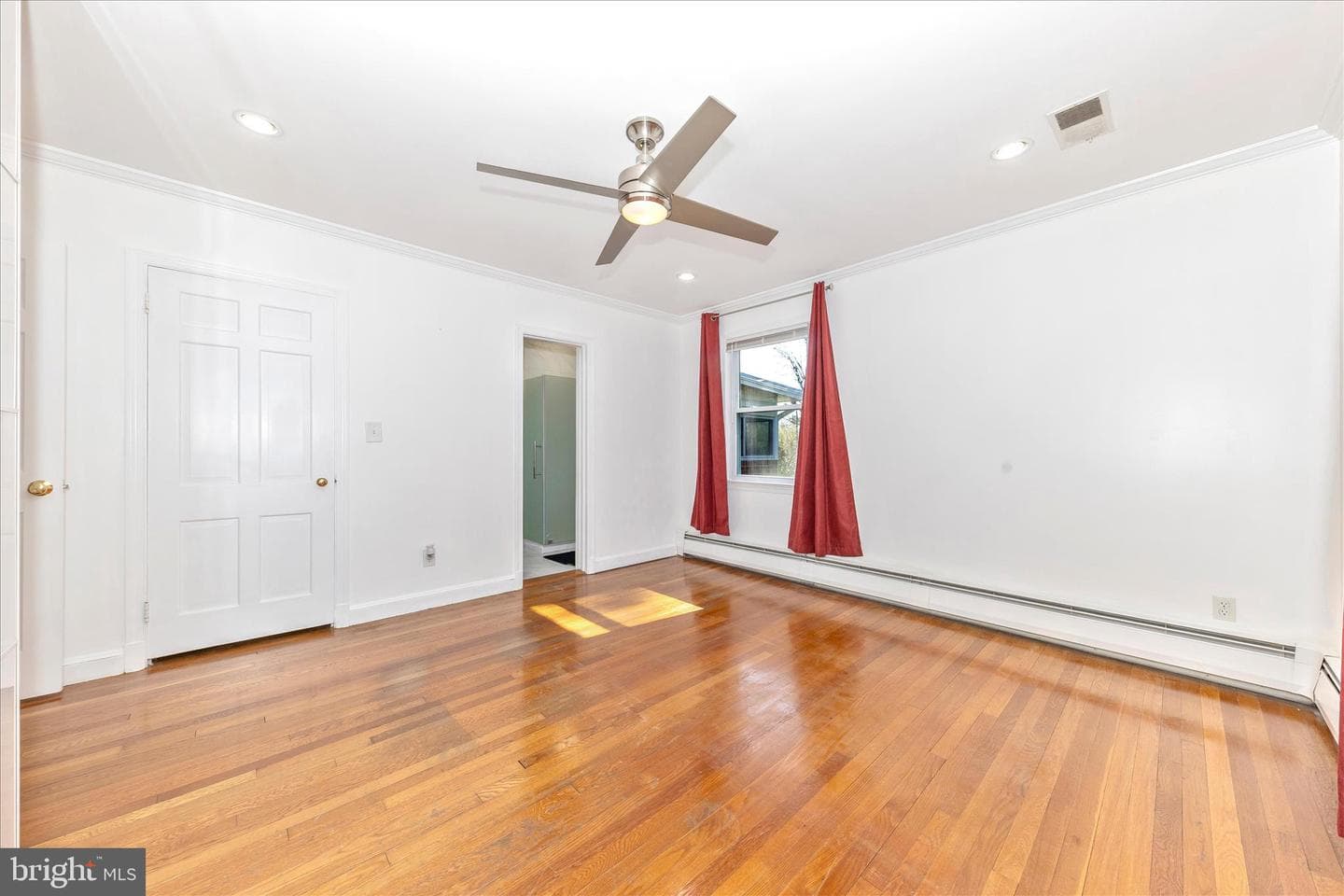 9504 Veirs Drive photo 27
