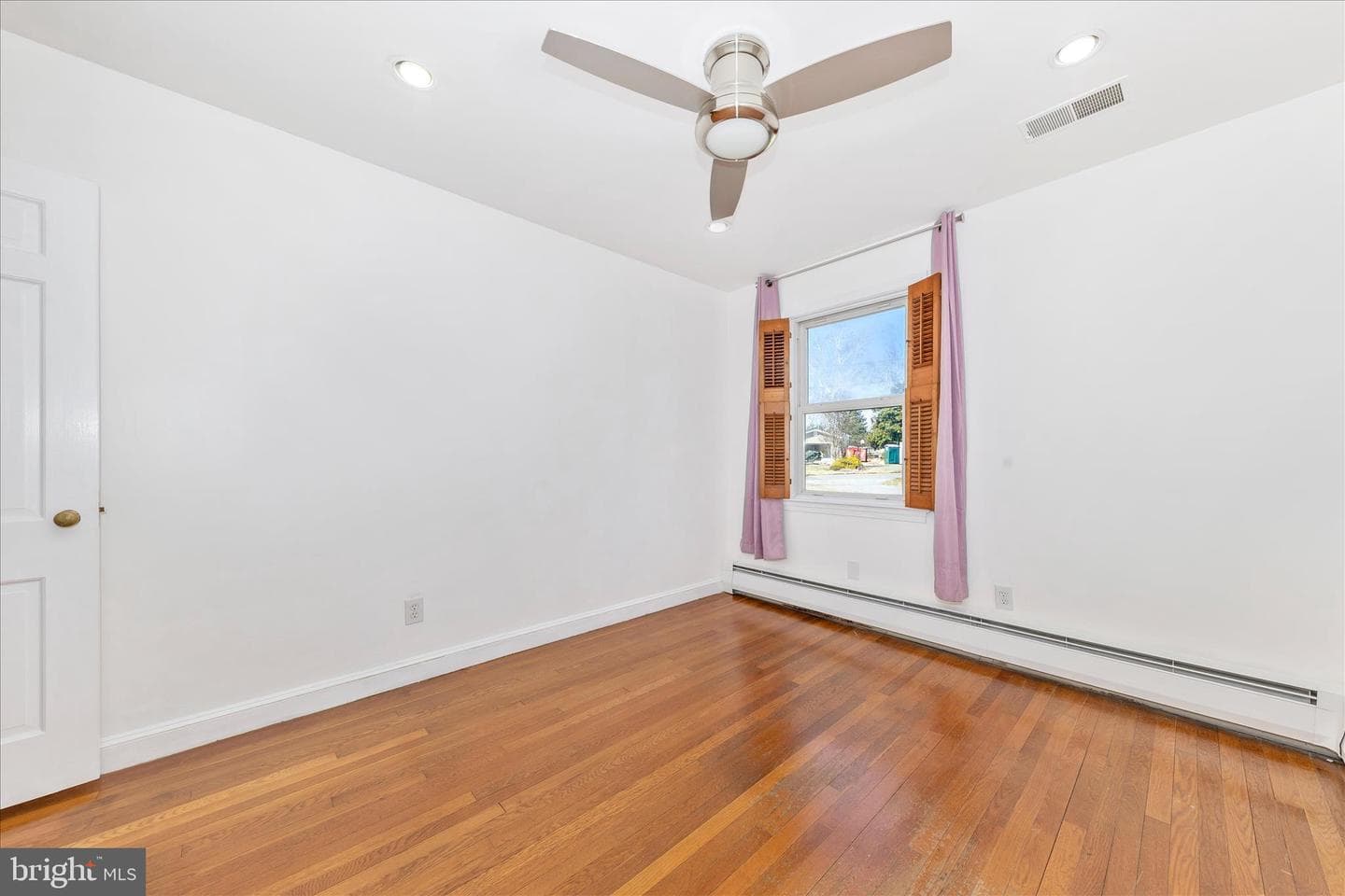 9504 Veirs Drive photo 30