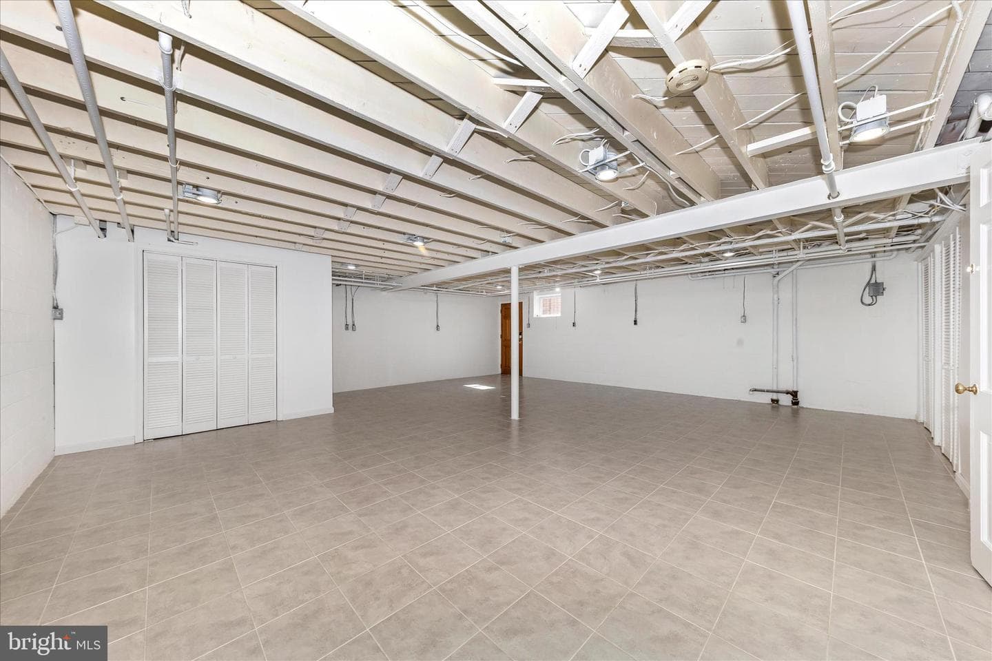 9504 Veirs Drive photo 43