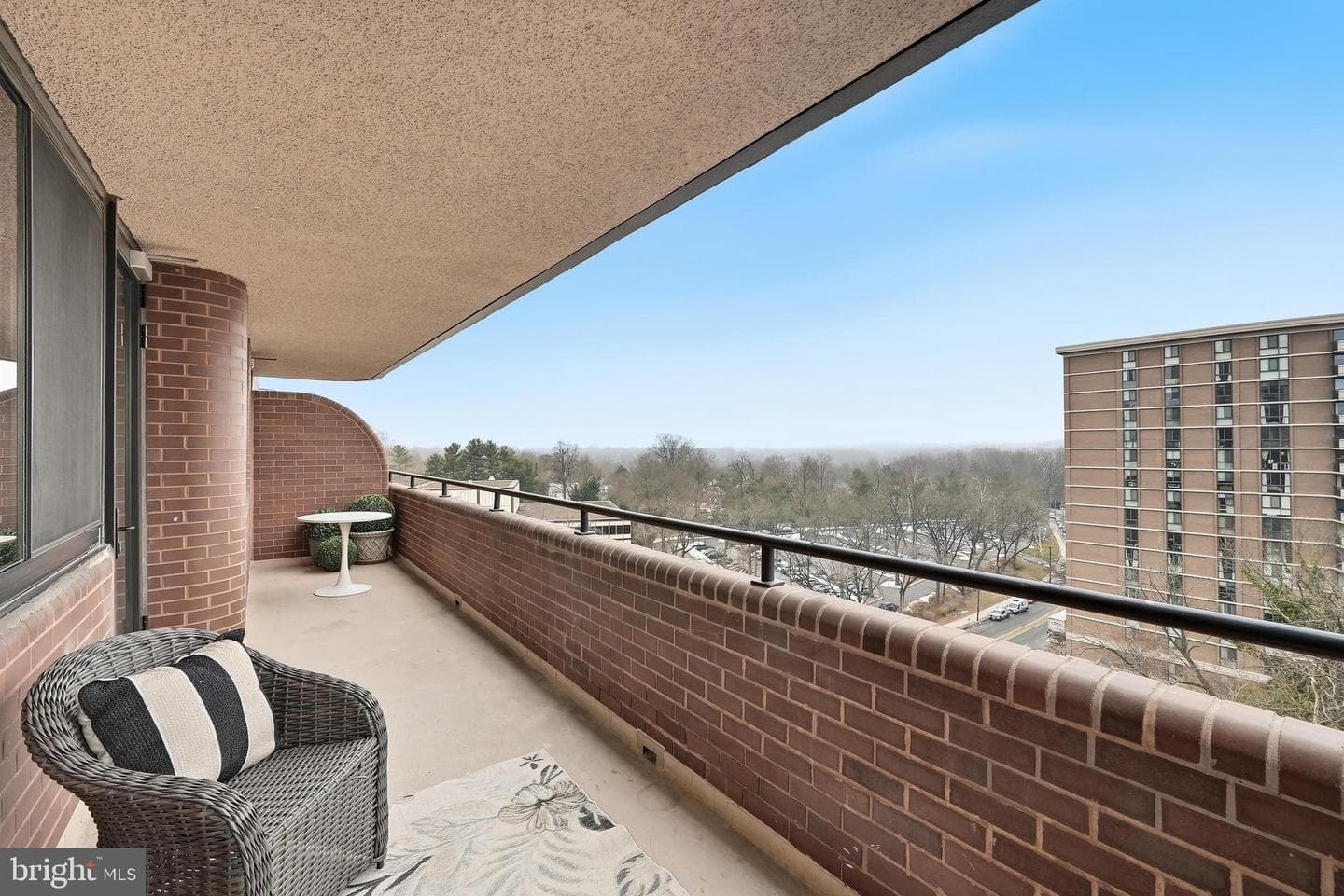 4550 N Park Avenue #807 photo 29