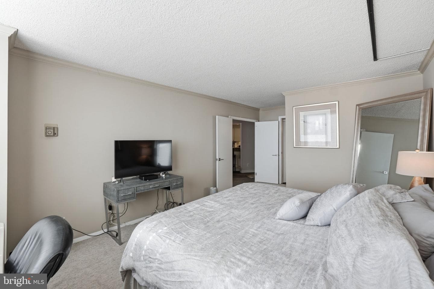 5225 Pooks Hill Road #1401n photo 14